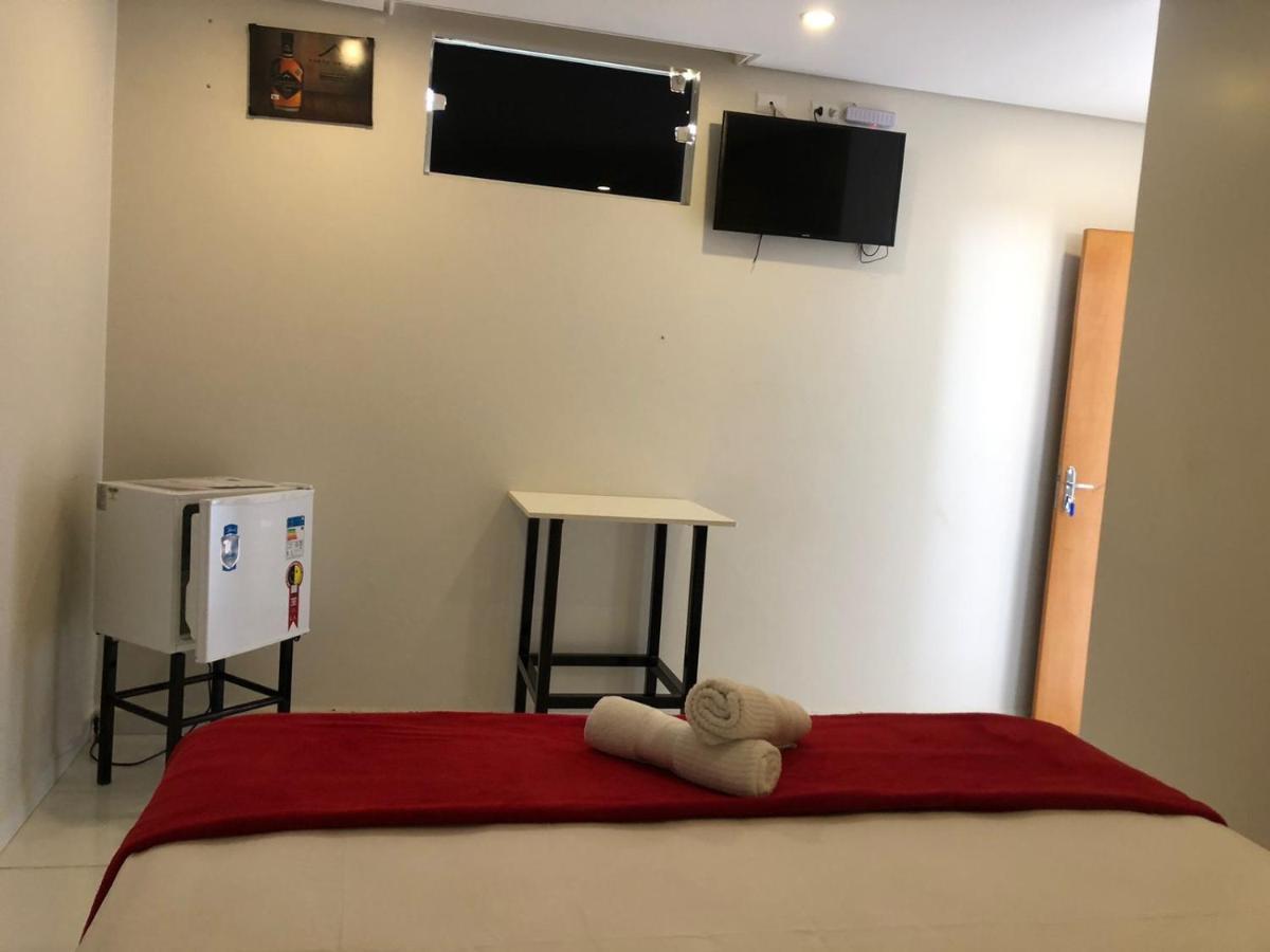 Hotel E Pousada Isis サン・ペードロ エクステリア 写真